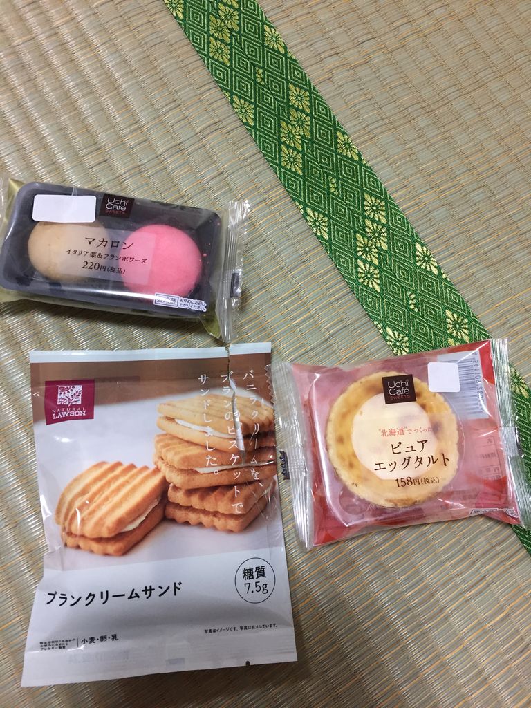 マカロン イタリア栗 フランボワーズ ピュアエッグタルト ブランクリームサンド ローソン たまに食記録