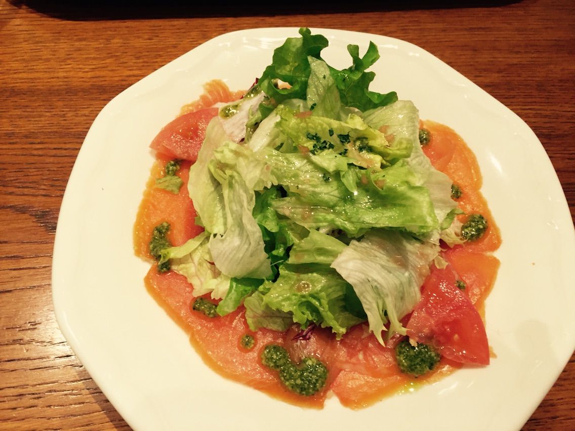 サラダ サーモン サンド オリーブ トマト モッツァレラ Paul たまに食記録