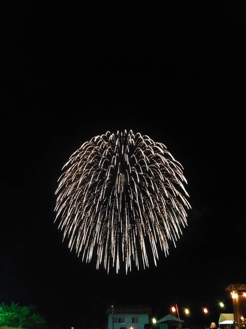 R6.08.11 ８周年記念花火
