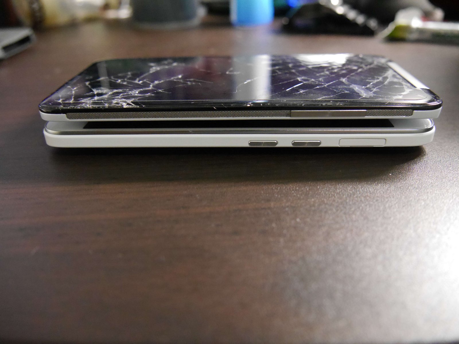 Htc J Butterfly Htl23を購入してみたお話 Htl21との比較 Htl23 どこにでもいる学生のブログ どこブロ Htc J Butterfly Htl23を購入してみたお話 Htl21との比較 Htl23 どこにでもいる学生のブログ どこブロ