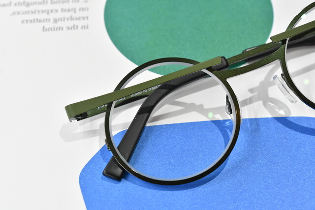 theo toji テオ 212 度入り メガネ 世界遺産「東寺」からデザインされ