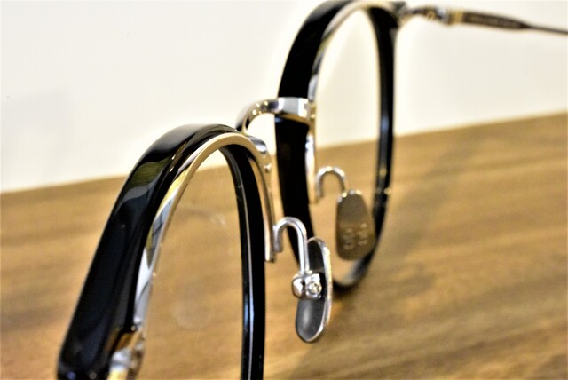 ブラック×シルバー YELLOWS PLUS「BURTON」 | 眼鏡専門店Syozo ブラック×シルバー YELLOWS PLUS「BURTON」 | 眼鏡専門店Syozo