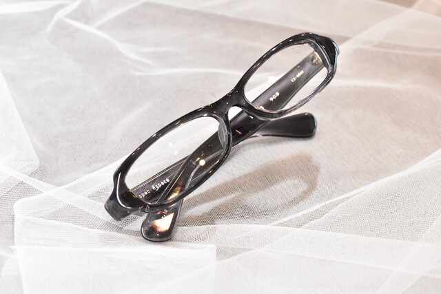 西野正美さん 手仕事 spec ēspace「ES-8201」 : 郡山市 眼鏡専門店