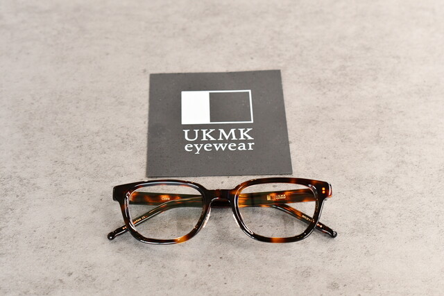 上質なプラスチックフレーム UKMK「Core」 : 郡山市 眼鏡専門店Syozo