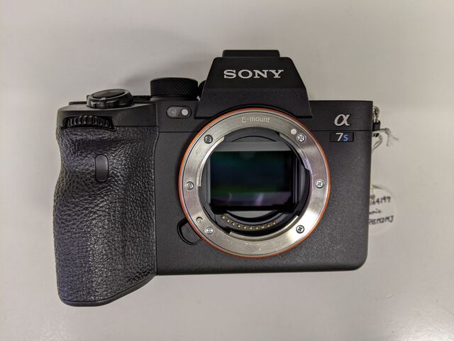 FX3、α7SIIIの電源切断時のセンサー位置に関して : SYSTEM5＠営業部