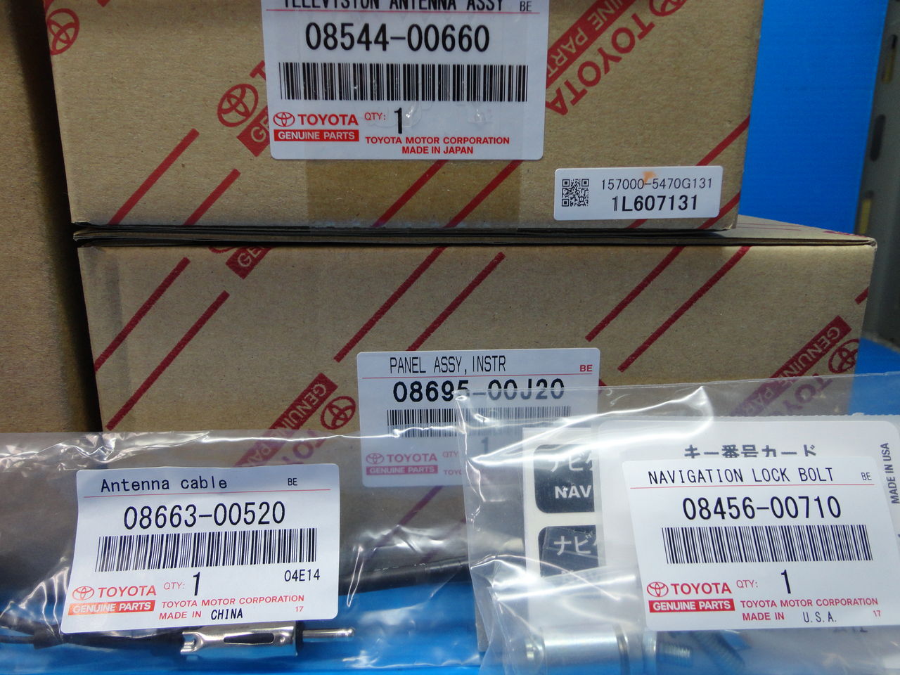 トヨタ純正ナビ テレビアンテナ 08544-00660 （純正品 通販