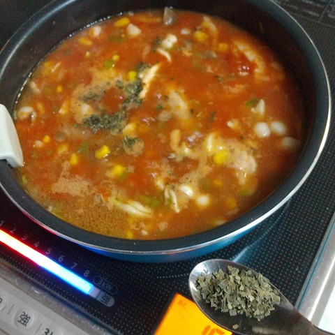 骨付き肉のトマトスープ (1)