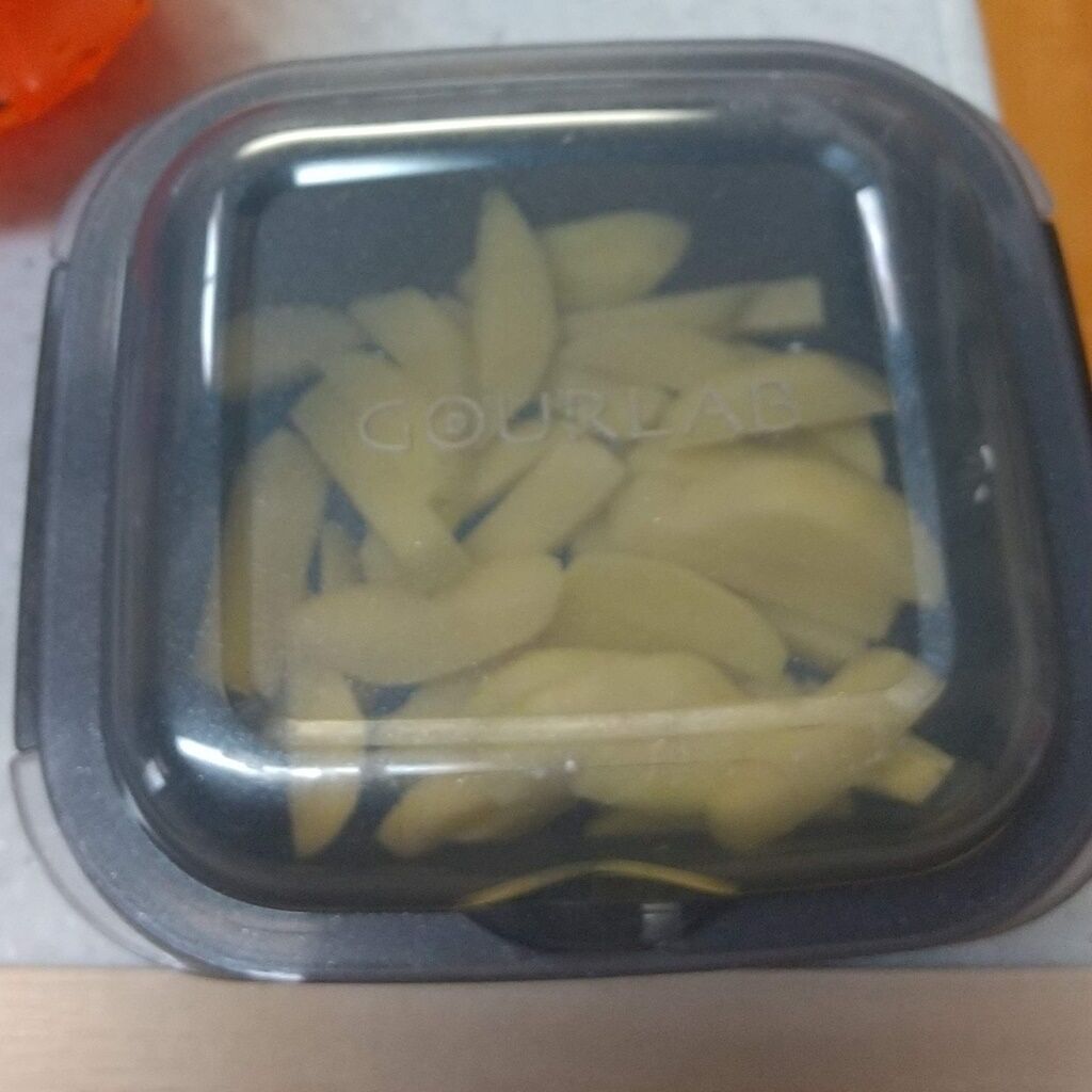 じゃがいもがガシガシしない じゃがいもとソーセージの炒め物 エリンギ入り ジャーマンポテト風 レンチン下ごしらえ Syuntaroの 食の荒野を彷徨う じゃがいもがガシガシしない じゃがいもとソーセージの炒め物 エリンギ入り ジャーマンポテト風 レンチン下ごしらえ Syuntaroの 食の荒野を彷徨う