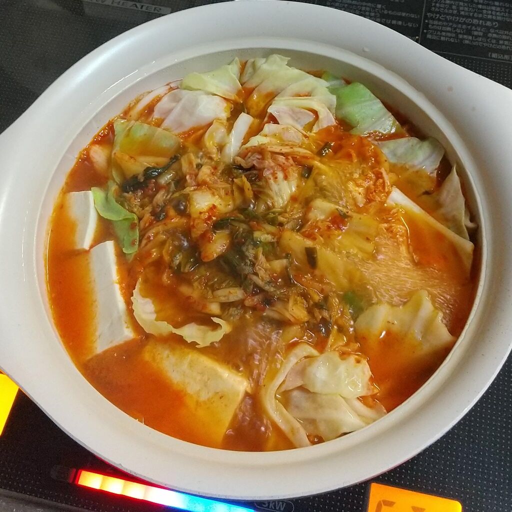 味の素の鍋キューブうま辛キムチを使って 簡単キムチ鍋 Syuntaroの 食の荒野を彷徨う 味の素の鍋キューブうま辛キムチを使って 簡単キムチ鍋 Syuntaroの 食の荒野を彷徨う