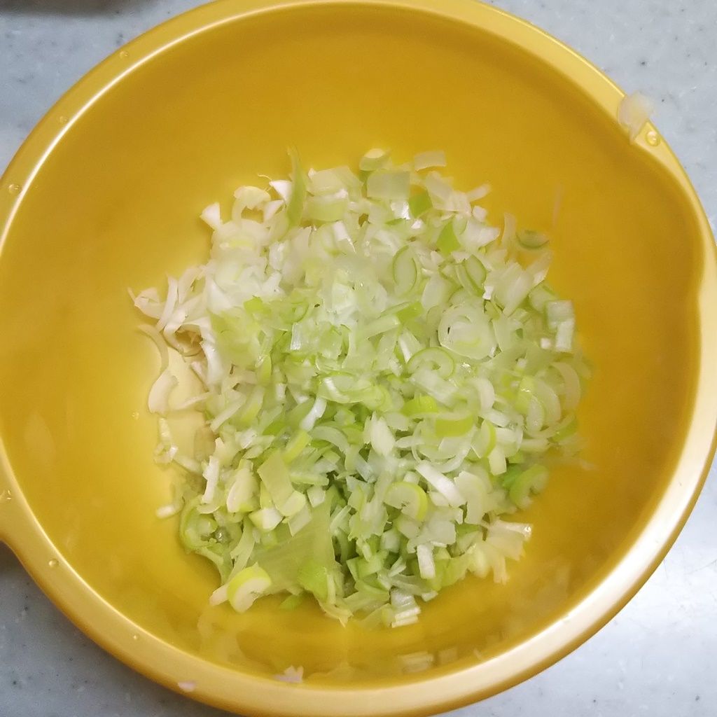 ごま油香る ねぎしおトン 下味冷凍 豚切り落とし 豚小間 長ねぎ Syuntaroの 食の荒野を彷徨う ごま油香る ねぎしおトン 下味冷凍 豚切り落とし 豚小間 長ねぎ Syuntaroの 食の荒野を彷徨う
