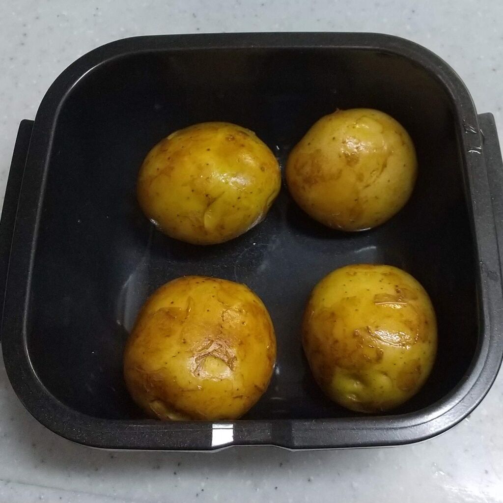 レンチンで作る バターでコクうまなポテサラ グルラボプラス 簡単 電子レンジレシピ Syuntaroの 食の荒野を彷徨う