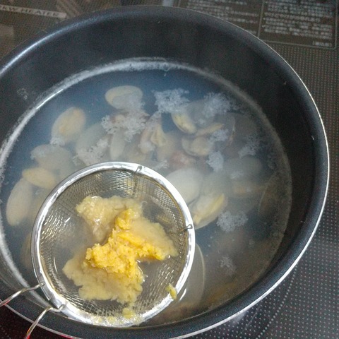 あさり味噌汁三つ葉入り (4)