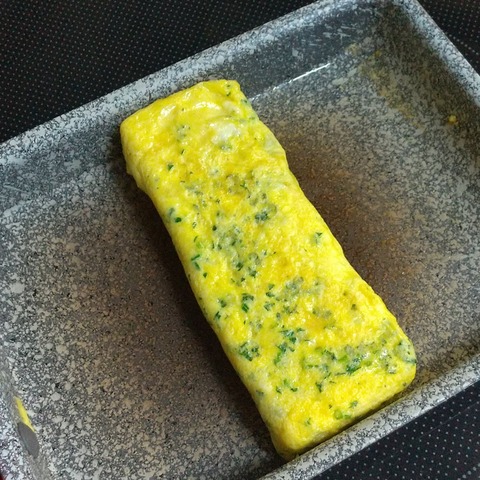 オムレツ風玉子焼きパセリ入り (5)