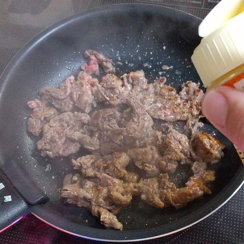 牛肉と長ネギのすき焼き風炒め3