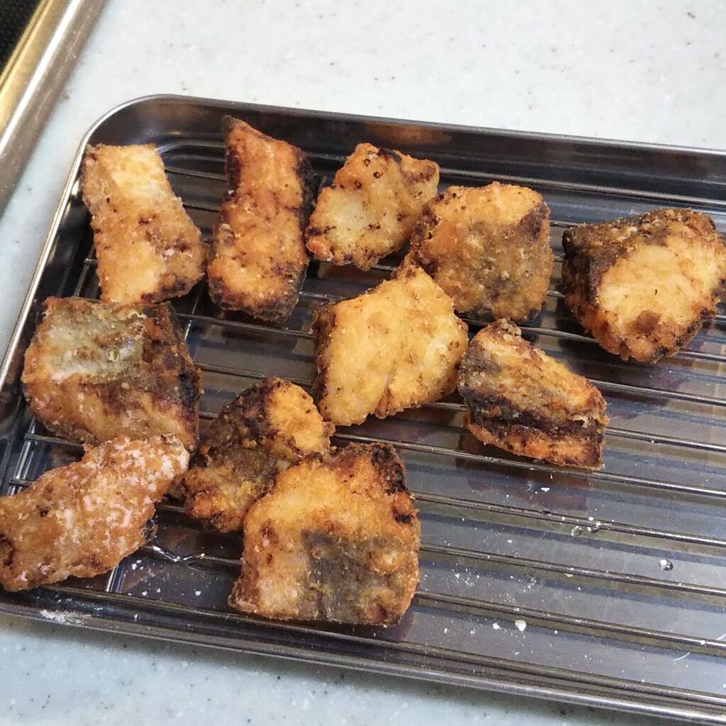 下味冷凍 魚のから揚げ 鶏肉だけじゃない ハマチのから揚げ ハマチ イナダ ブリの子供 Syuntaroの 食の荒野を彷徨う 下味冷凍 魚のから揚げ 鶏肉だけじゃない ハマチのから揚げ ハマチ イナダ ブリの子供 Syuntaroの 食の荒野を彷徨う