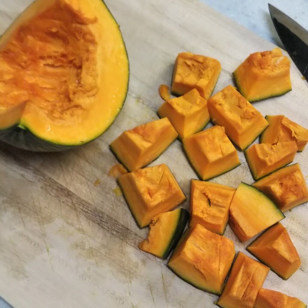 黄金比 煮物 あっさりとした 鶏ひき肉とかぼちゃの煮物 お弁当や夕飯の作り置きにも美味しいよ Syuntaroの 食の荒野を彷徨う 黄金比 煮物 あっさりとした 鶏ひき肉とかぼちゃの煮物 お弁当や夕飯の作り置きにも美味しいよ Syuntaroの 食の荒野を彷徨う