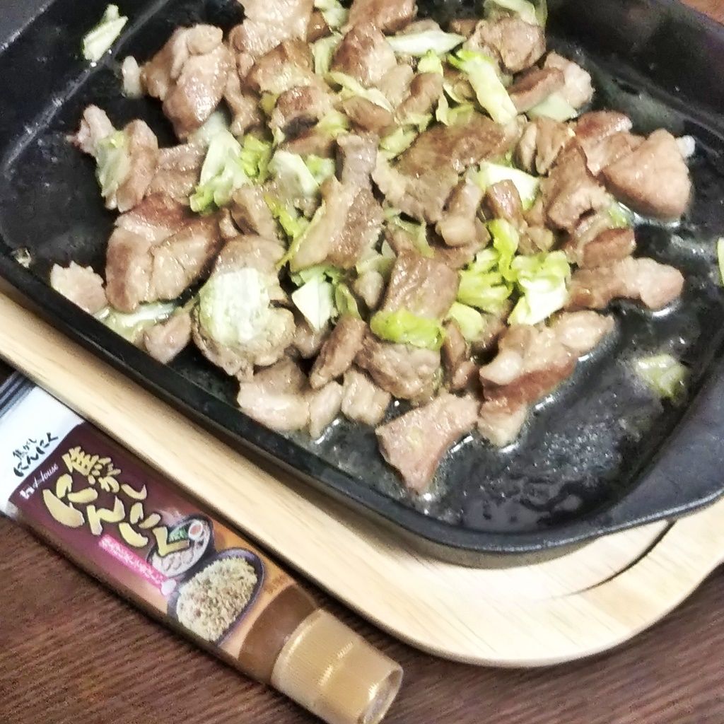 再現レシピ 福岡b級グルメ 焼肉鉄板 びっくり亭風 嵐にしやがれを見てたら 食べたくなったので再現 ハウス焦がしにんにく入り Syuntaroの 食の荒野を彷徨う