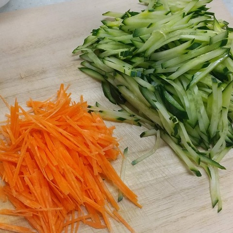 ささ身の棒棒鶏サラダ (4)