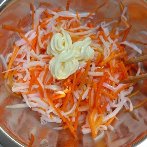 大根と人参のハムマヨサラダ (6)