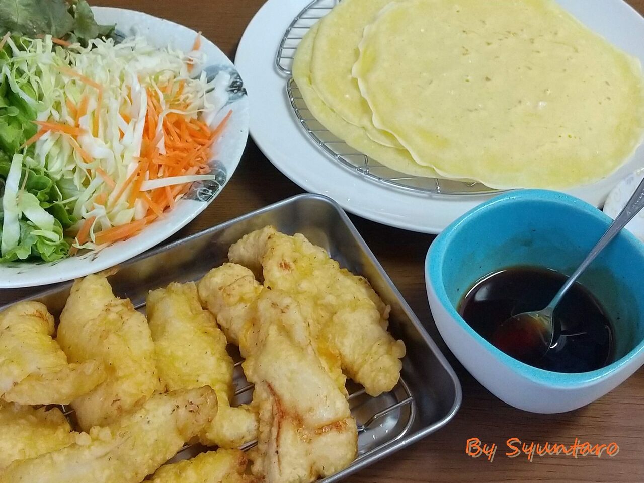 子供が大喜びの黒胡椒の照り焼きソースとレモンマヨソースが美味しい 照り焼きツイスター 昭和天ぷら粉黄金使用 Syuntaroの 食の荒野を彷徨う 子供が大喜びの黒胡椒の照り焼きソースとレモンマヨソースが美味しい 照り焼きツイスター 昭和天ぷら粉黄金使用 Syuntaroの 食の荒野を彷徨う