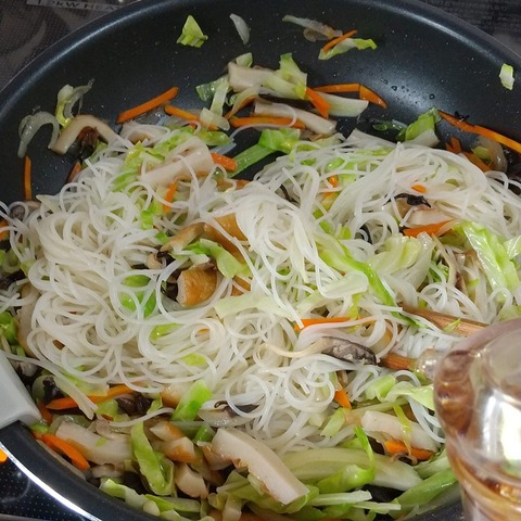 海鮮焼きビーフン (6)