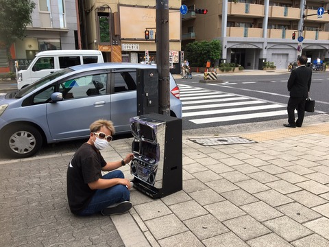 B627C13A-9B2E-4292-A747-9722FC43FE8C