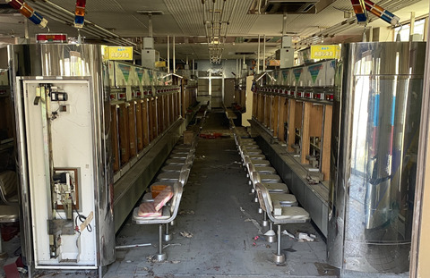 D96BD327-EF56-4E02-AFA8-B6DB448FE1C9