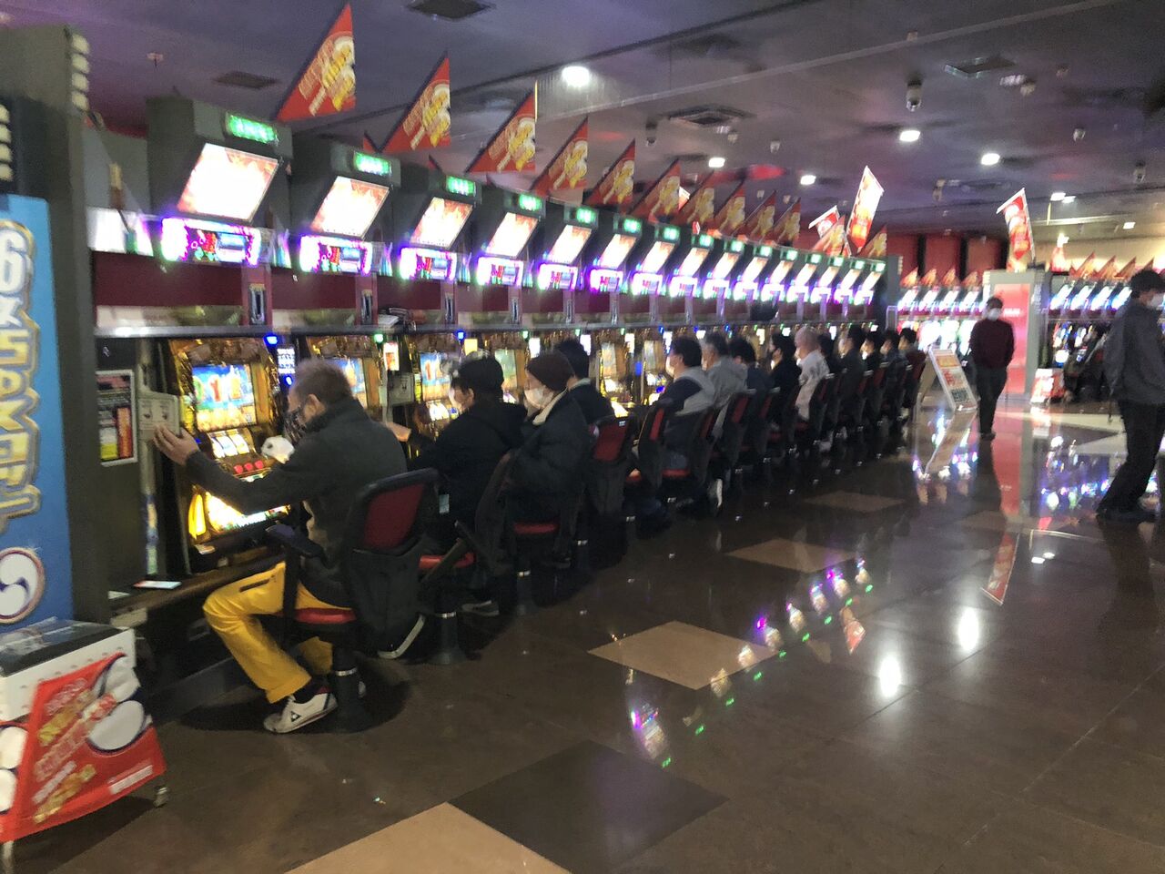 千葉県 撤去日が過ぎたのにgod凱旋が置いてあるお店wwwwwww すろぱち ニュース