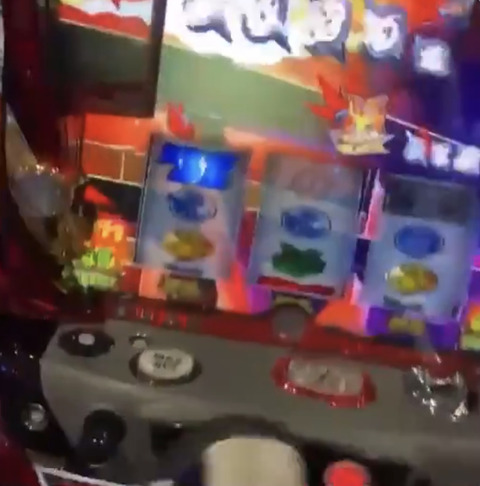 9922F6E3-120A-41F8-BC34-71CD5F585439