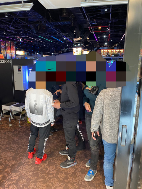 24CDE18D-9FE9-453D-82D5-57FC694C2E16