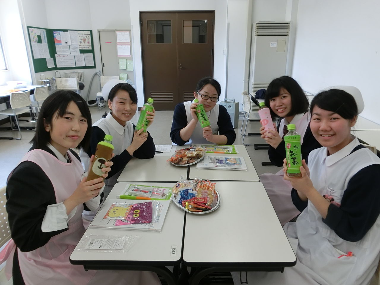 今年度最初の体験入学 ３年生保護者会 学校法人 鈴木学園 中央歯科衛生士調理製菓専門学校 歯科衛生学科