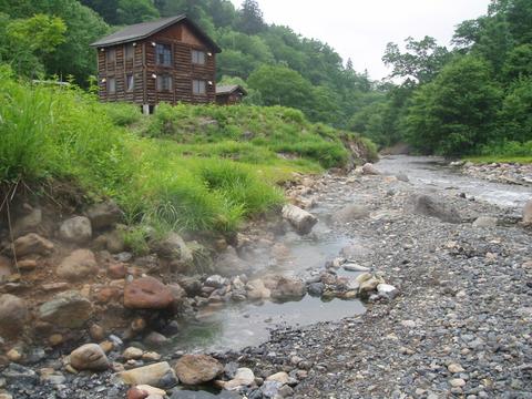 新得町 ヌプントムラウシ温泉 ヌプントムラウシ川の湯 平成19年7月 北海道 源泉マニアの突撃入湯レポ 新得町 ヌプントムラウシ温泉 ヌプントムラウシ川の湯 平成19年7月 北海道 源泉マニアの突撃入湯レポ