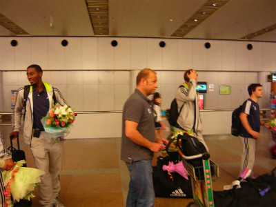 遠くから彼氏を元気づける方法は？