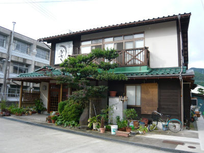 なぜ一部の古代人は青色を「見えなかった」のでしょうか?