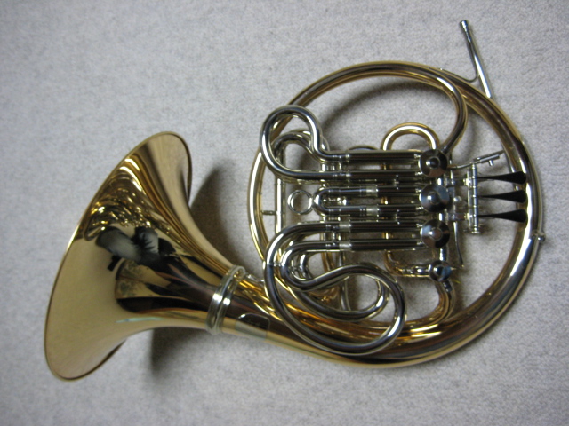 リコキューンセミダブルホルン