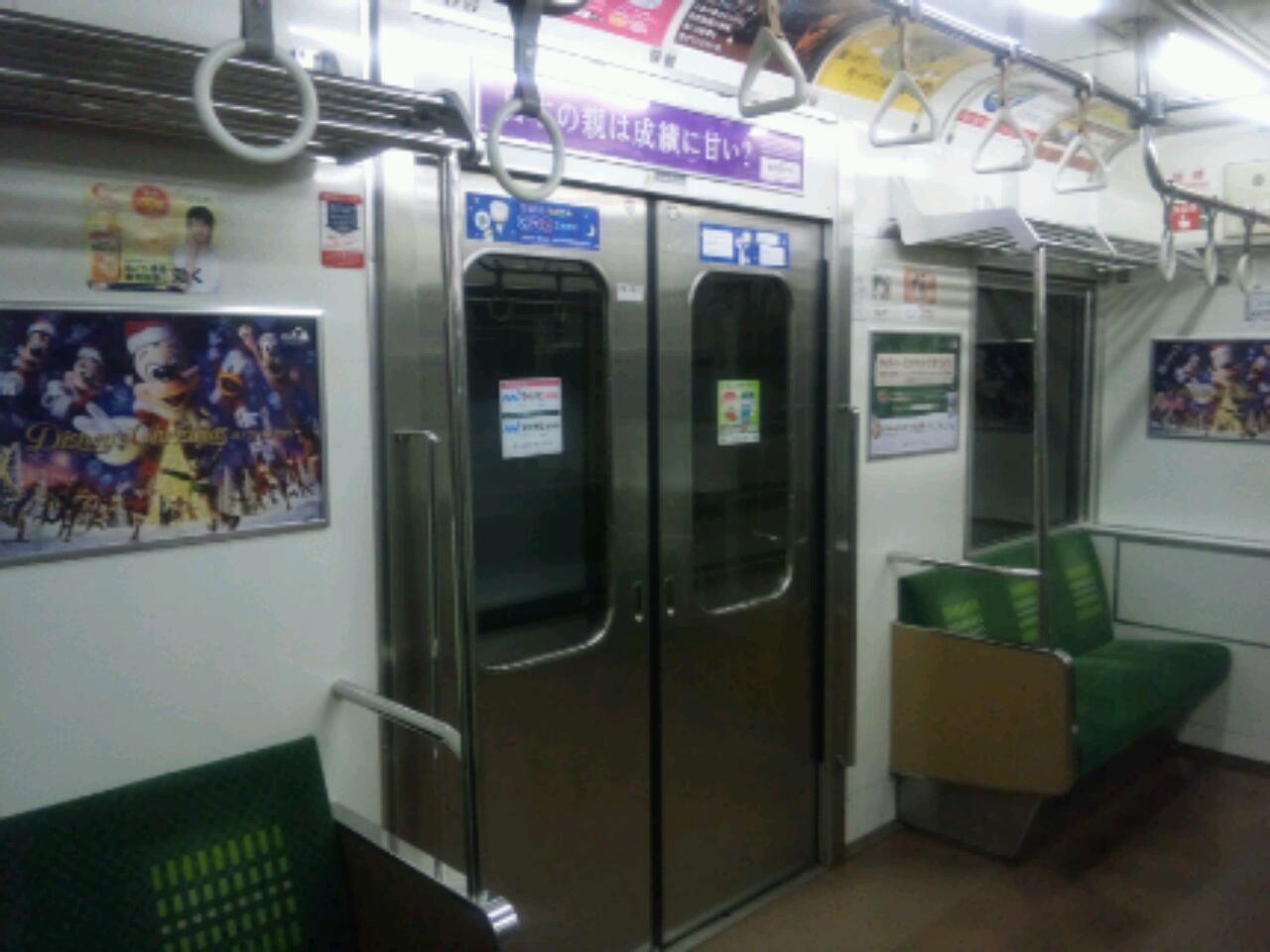 電車の車内広告にもtdrクリスマス お父さんのための東京ディズニーリゾート R 電車の車内広告にもtdrクリスマス お父さんのための東京ディズニーリゾート R