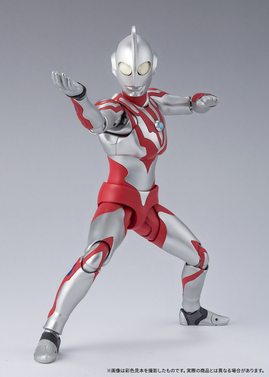 ウルトラマンフィギア　タオルなど付き 最終値下げ早い者勝ち ギャラクシーレスキューフォース、出動！ 11/22店頭予約開始
