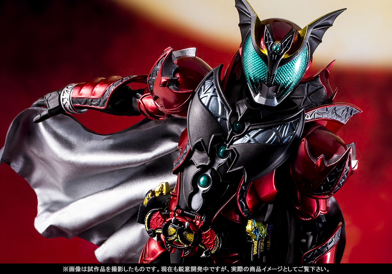 特撮S.H.Figuarts 仮面ライダーダークキバ 仮面ライダーキバ