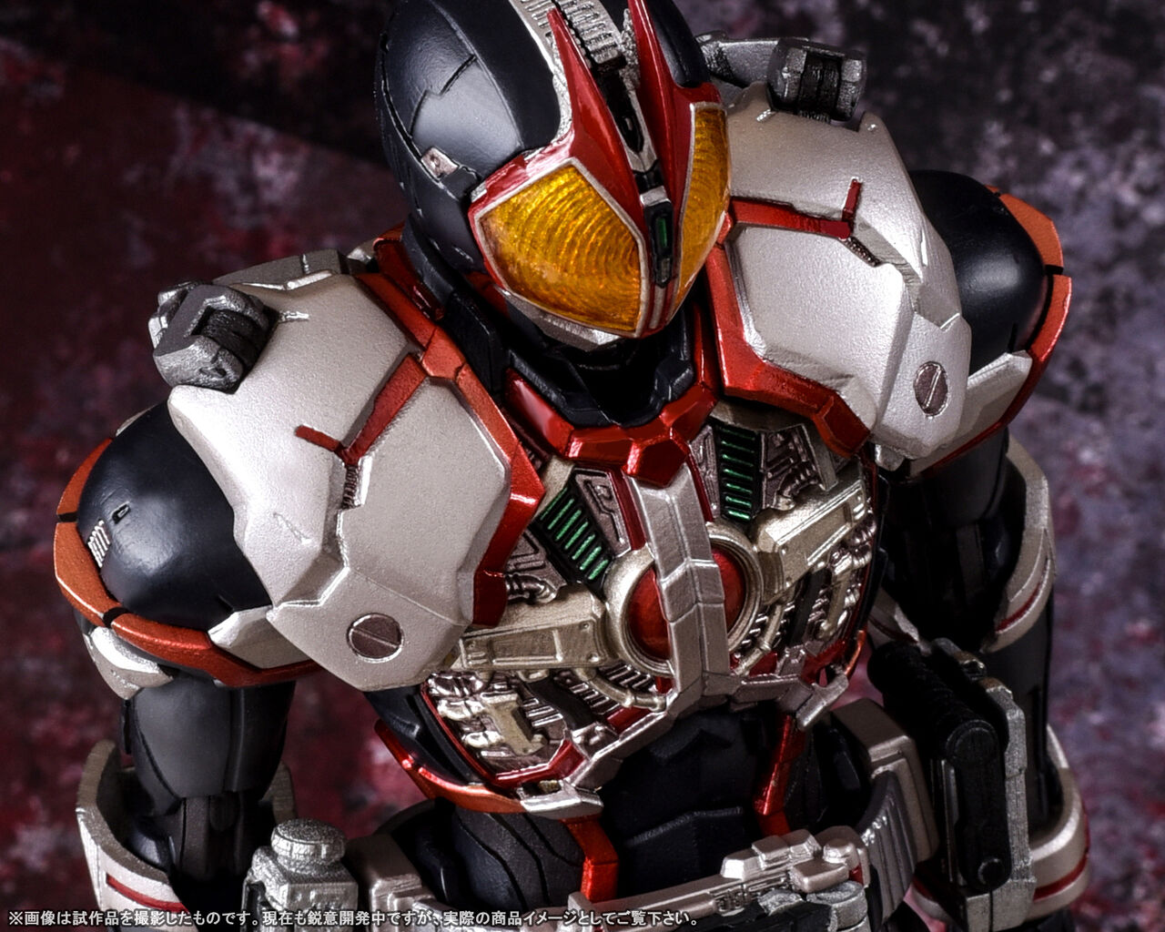 6 1予約開始 S I C 仮面ライダーファイズ オリジナル展開 変形ギミックの全貌に迫る Tamashii Nations公式ブログ