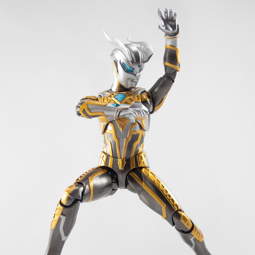 輝きのゼロ 5月15日 金 魂ウェブ商店 受注開始 S H Figuarts シャイニングウルトラマンゼロ レビュー Tamashii Nations公式ブログ