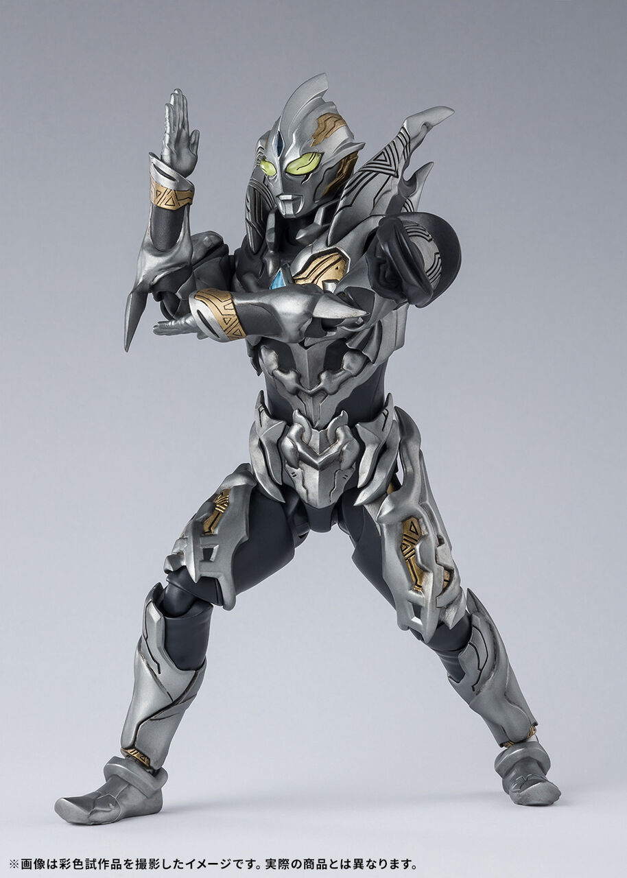 光と闇の邂逅――12/27受注開始「S.H.Figuarts トリガーダーク