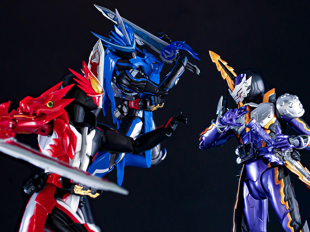 魂ウェブ商店受注中「S.H.Figuarts 仮面ライダーカリバー