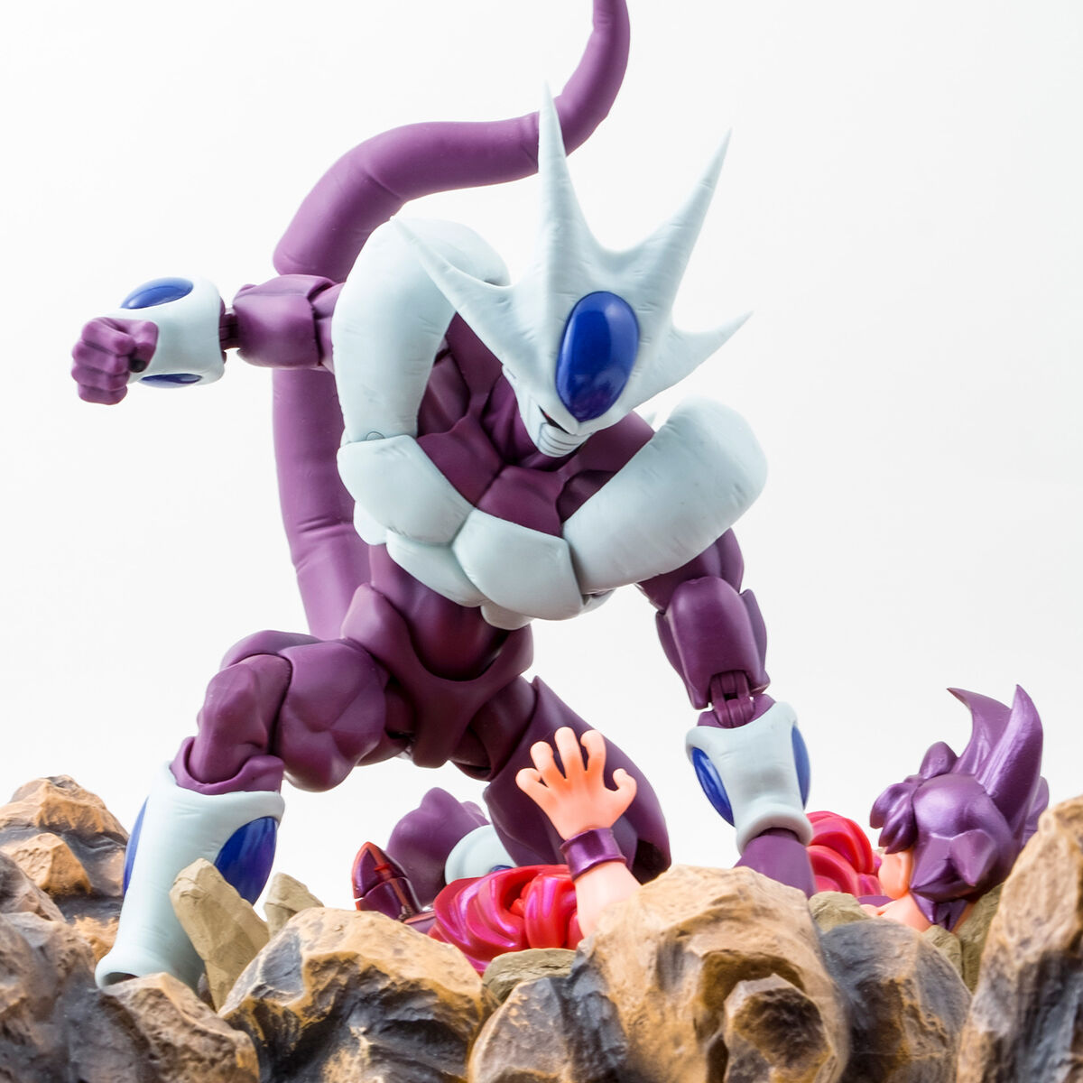 ドラゴンボール  フィギュアーツZERO クウラ-最終形態- 新品・輸送箱未開封