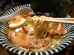 �ᤸ�����ݡ���