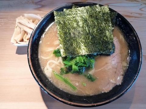 梅家舎弟 ラーメン+味付け半熟玉子+メンマ1