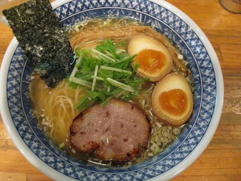 流星軒・支那そば(潮)+味玉
