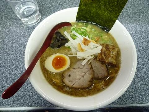 ぼの マー油とんこつ+○特(半煮玉子+黒豚)