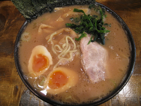 謹ちゃん・ラーメン+味付玉子+メンマ