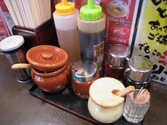 日の出らーめん卓上