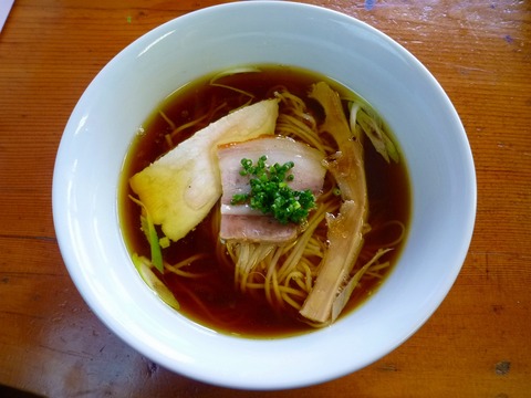 飯田商店 醤油らぁ麺